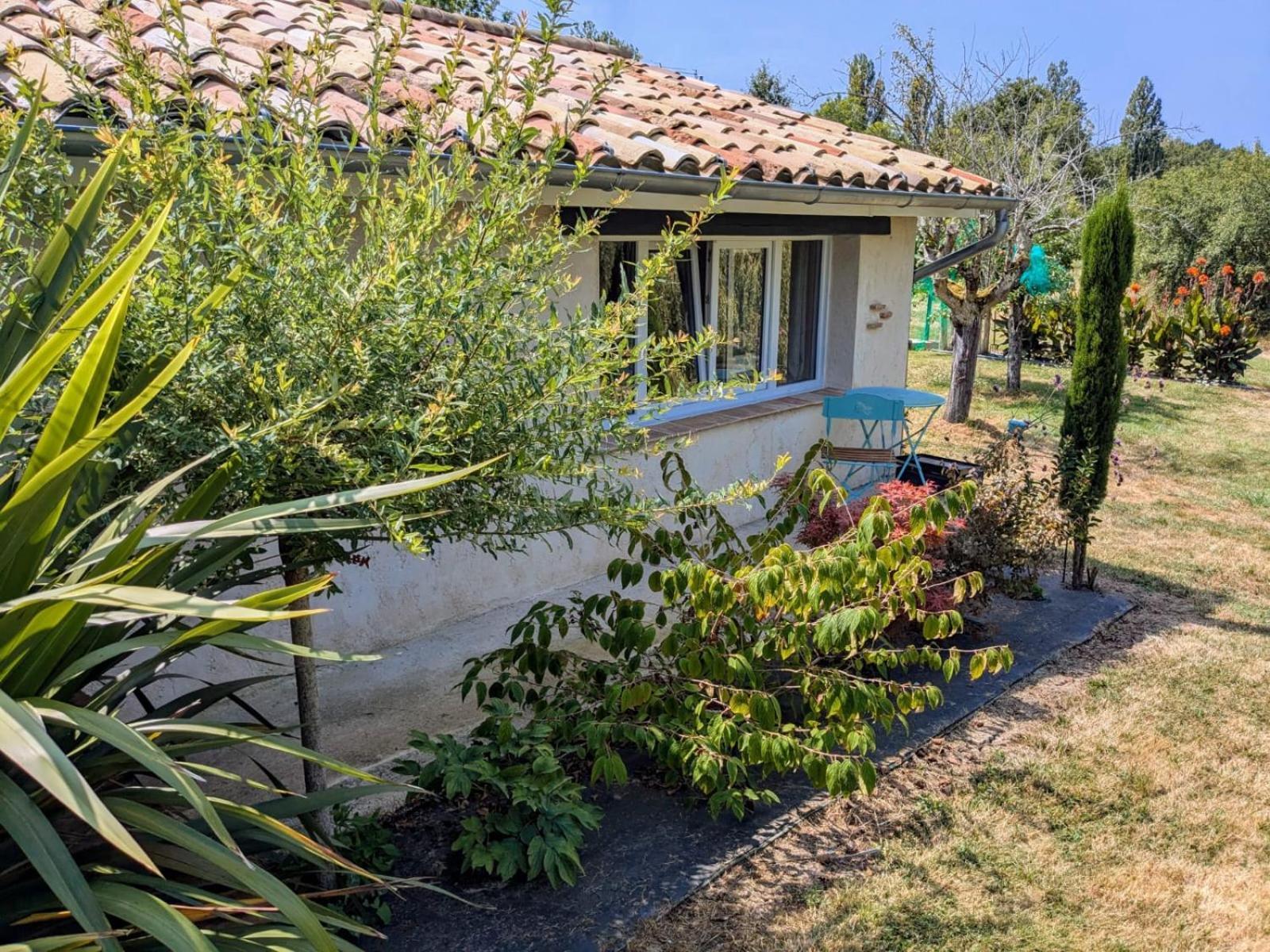 Gite Charme Et Campagne Montazeau Esterno foto
